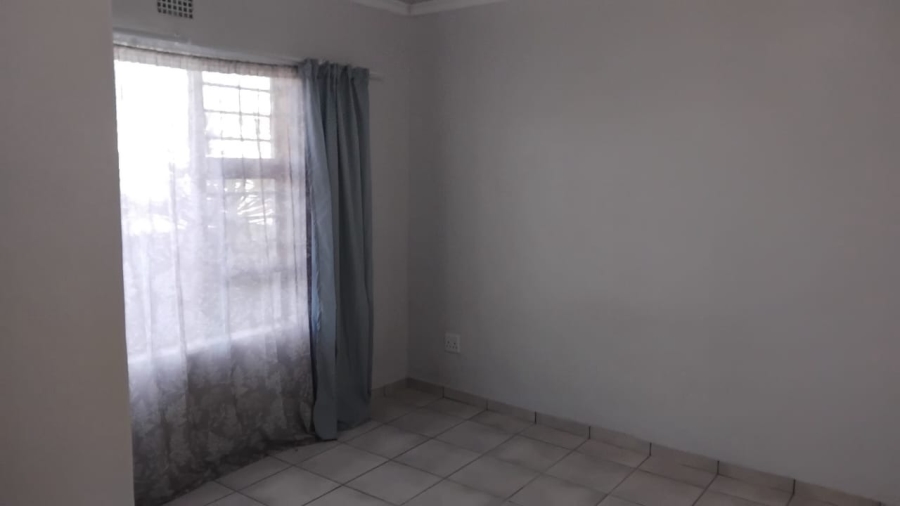 To Let 2 Bedroom Property for Rent in Myburgh Park Western Cape